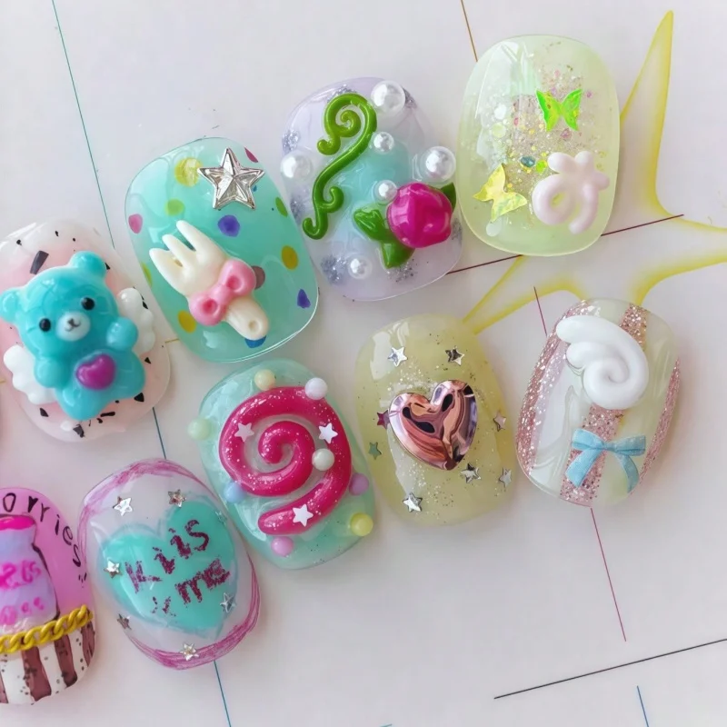 Retro 3D Silikon Nagelkunst-Form: Süße Mädchenflügel, vierblättriges Kleeblatt, Schwein, Hase, Schnitzerei, Blume, Noten, Schmetterling, Knoten-Design-Elemente – Detail 7