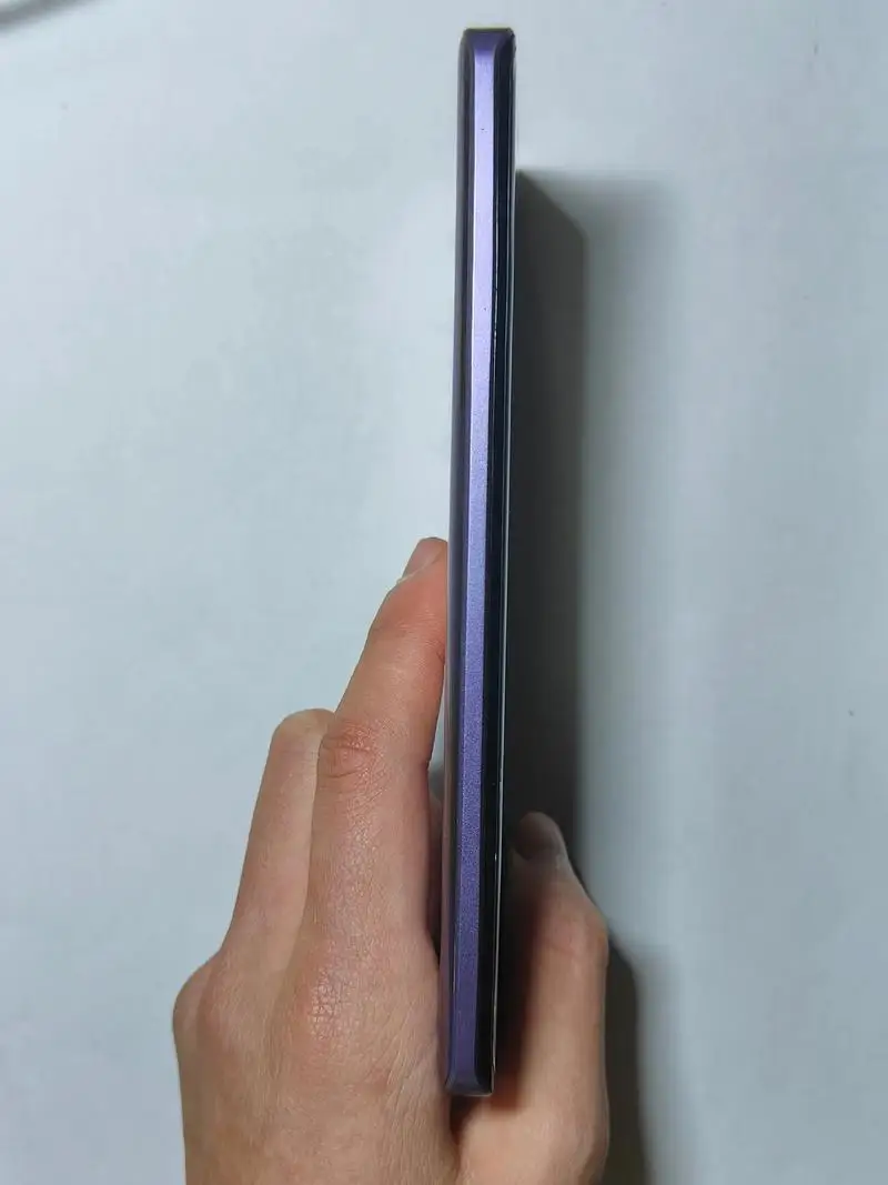 Realme GT Neo6 5g 6.78 بوصة 2780x1264px CPU Qualcomm Snapdragon 8S Gen3 50MP + 32MP كاميرا 5500mAh هاتف مستعمل