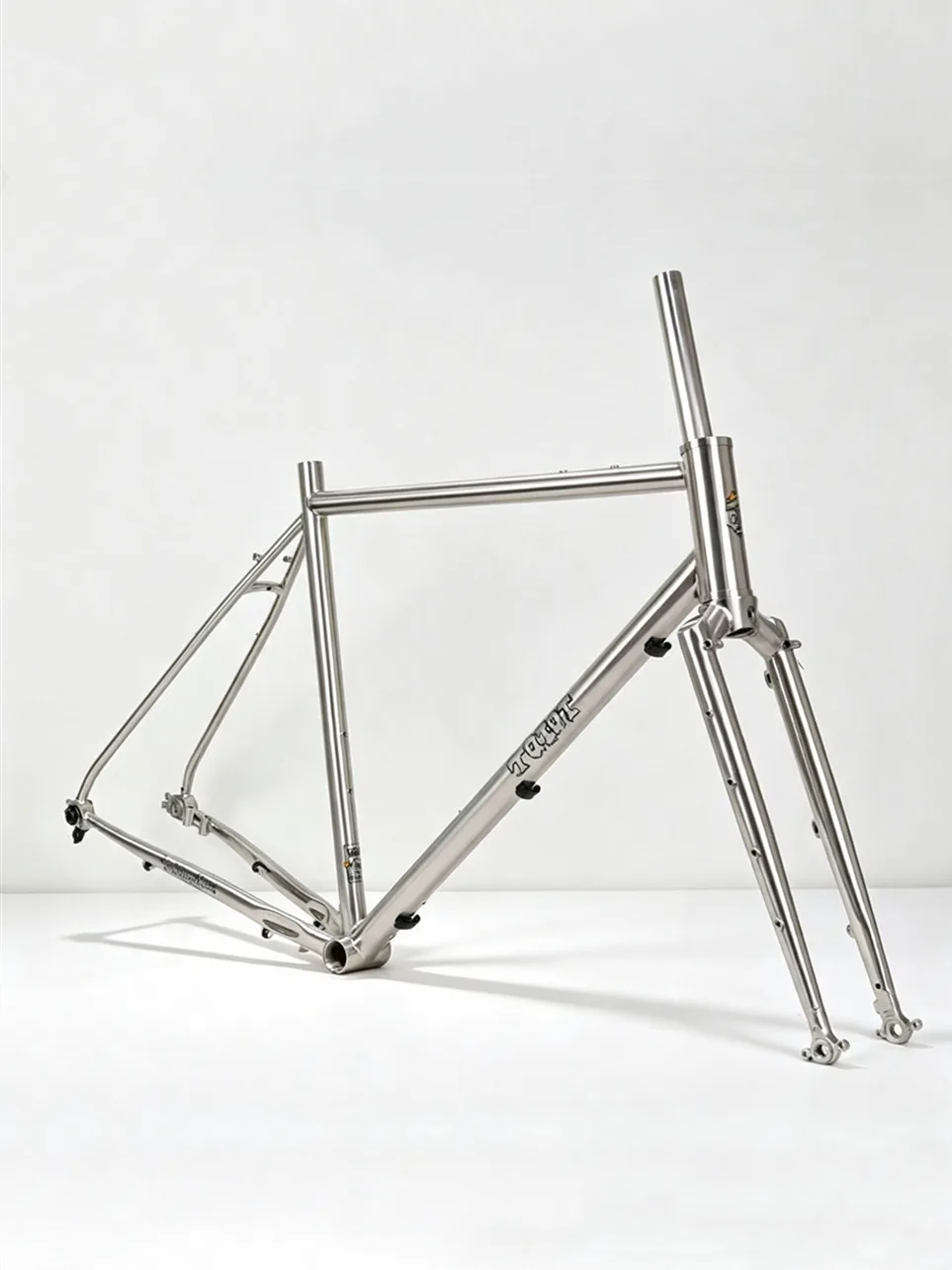 AliExpress NONE TQIQT Gravel Frame  700C Road Rack Off-Road Bicycle Rack 4130 Chromium Molybdenum Steel Barrel Shaft Disc Brake Frame Bike Part