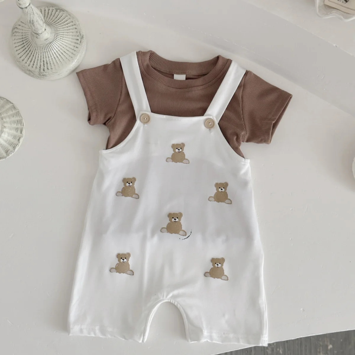 New Summer Newborn Baby Korean Style Suit Baby Boys Girls Clothes Brown Short Sleeved + Cute Bear Printed Overalls Baby Sets