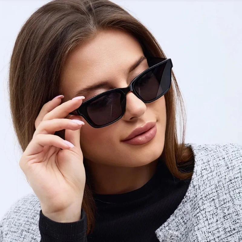 Schutzbrille 2 stücke Mode Frauen Kleine Cat Eye Sonnenbrille Multi Farbe Design Sonnenbrille Outdoor Casual Stil UV400 Oculos