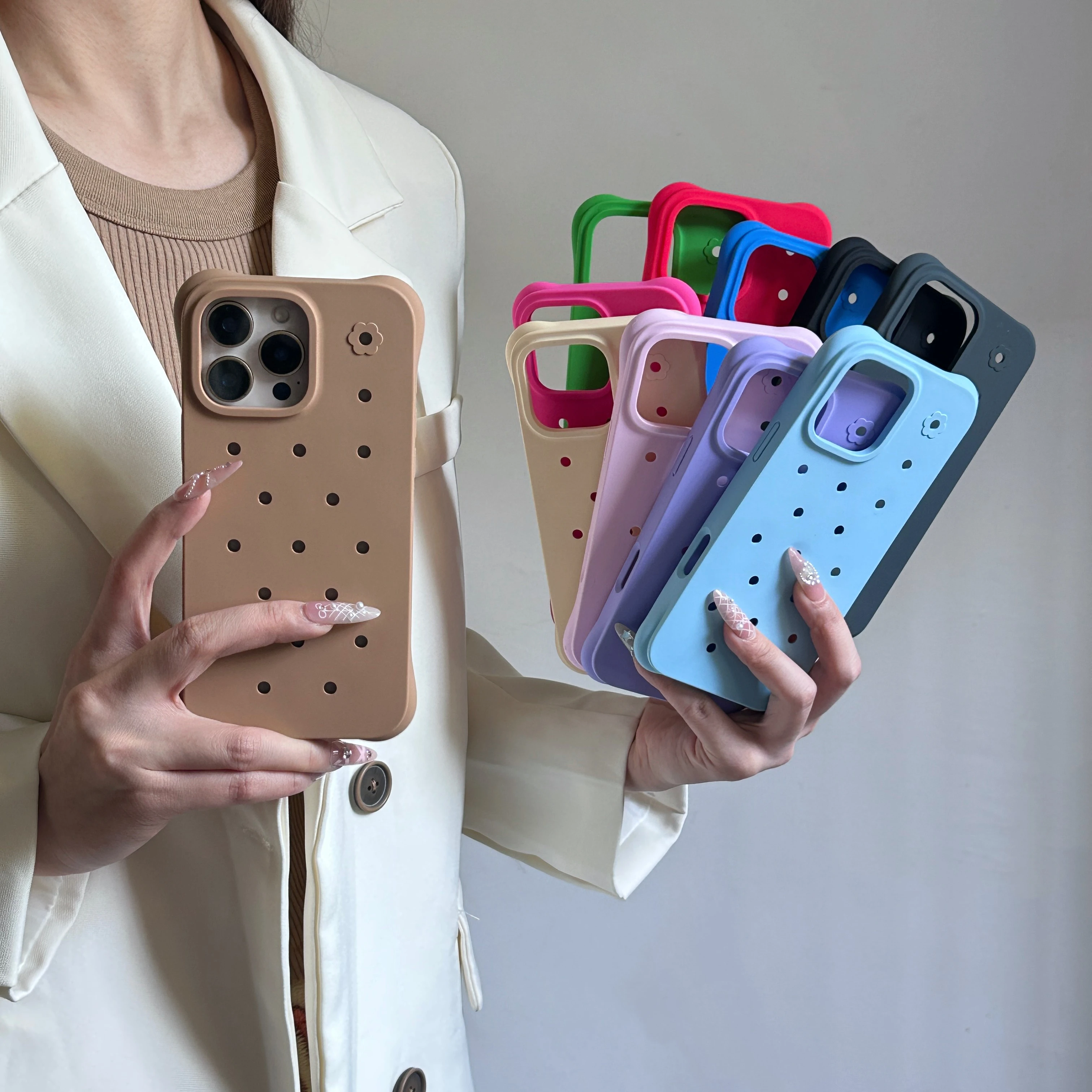 

Wholesale 20PCS Shockproof Soft Silicone Phone Cases For iphone 13 14 15 16 Pro Max Heat Dissipation Holes Anti-scratch Fundas