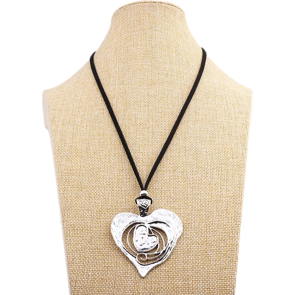 1 x Tibetan Silver Large Hollow Open Hammered Heart Pendant Necklace on Long Black Suede Cord Lagenlook 32‘’ for Jewelry Women