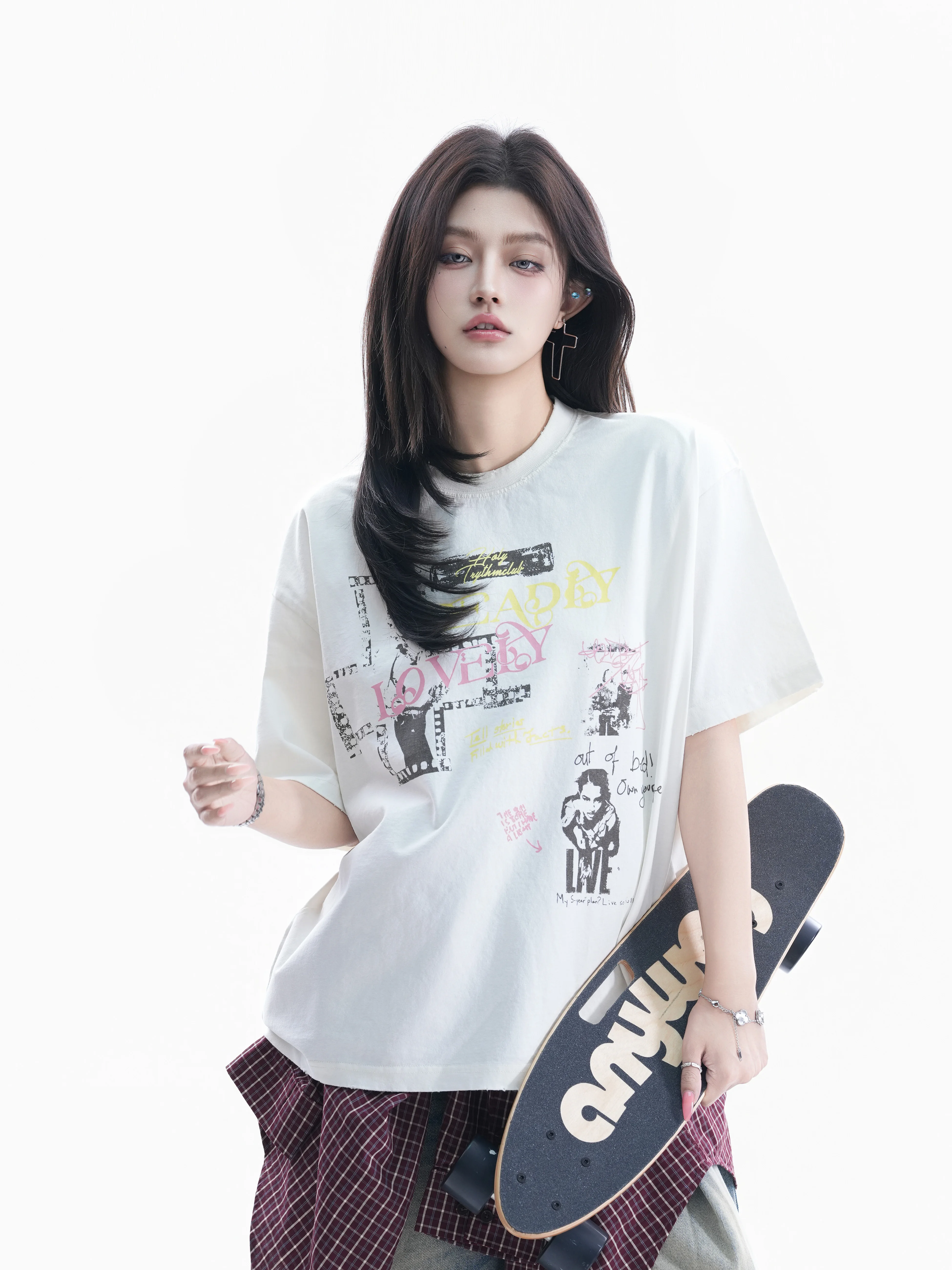 

Retro American Graffiti Print Loose Short Sleeve T-Shirt Women's Casual High Street Style Couple's Half Sleeve Top Cotton