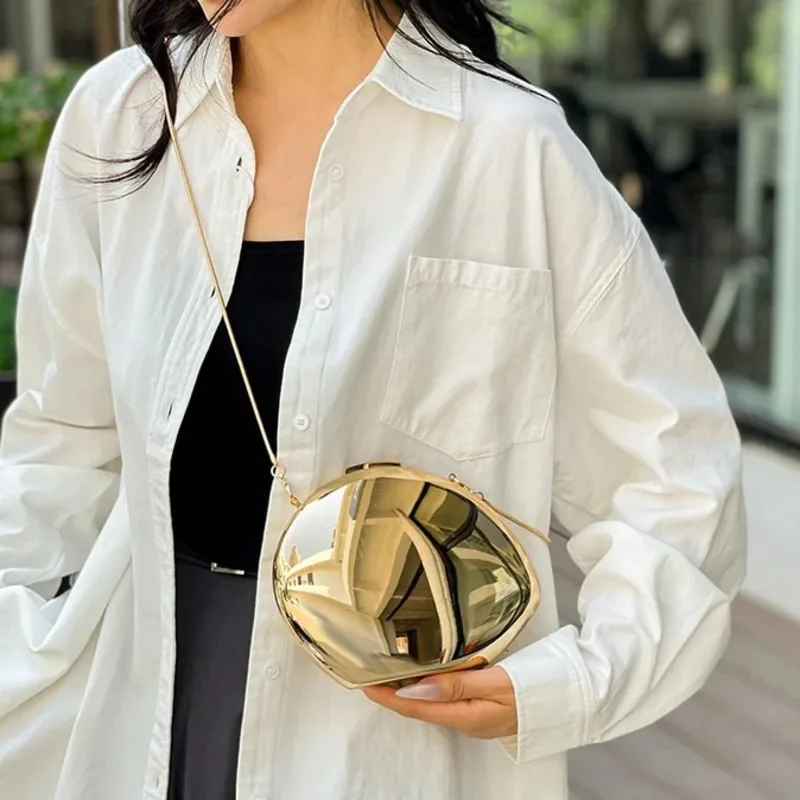 2024 New Niche Metal Shell Shape Clutch Bag Smooth Mirror Surface Silver Gold Women Evening Party Cute Purse Handbag