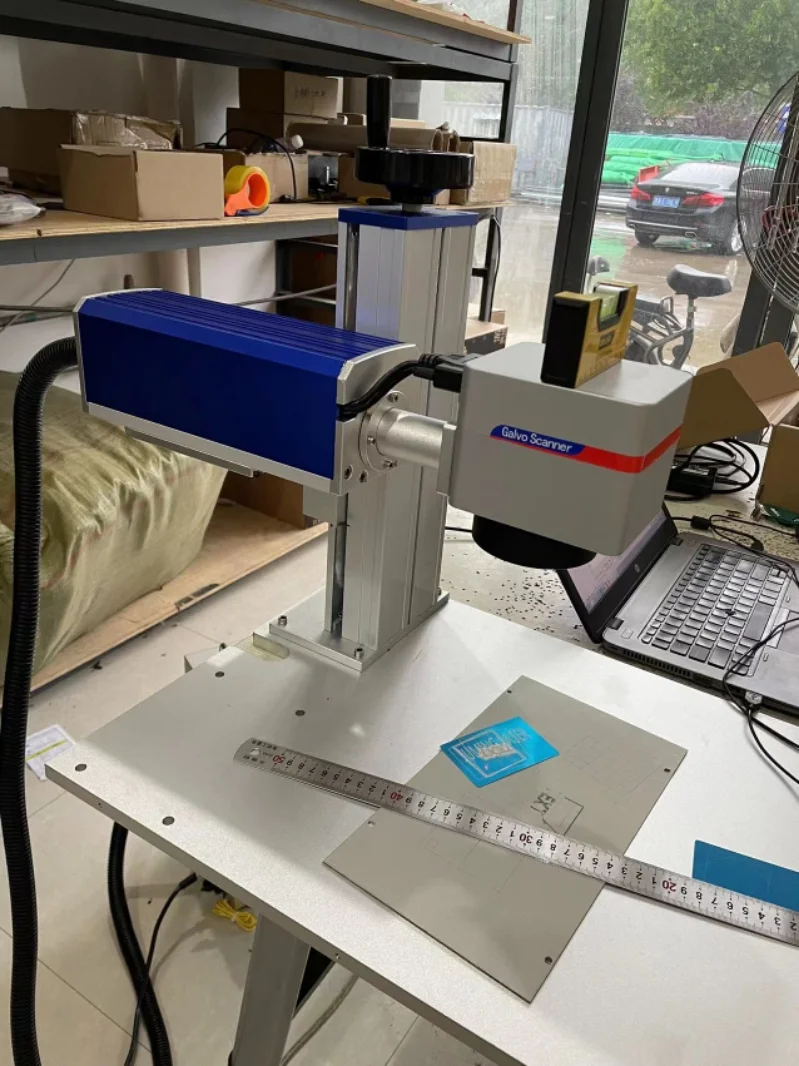 Laser Marking Machine 50W 30W 100W 20W Fiber Laser Raycus Desktop Gold Engraver with D80 Rotary Axis for Metal Card Steel PVC