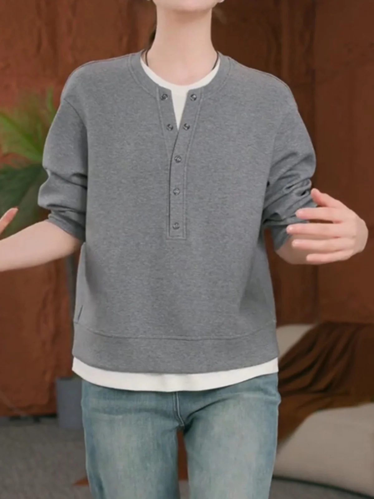 Women's Sweatshirts… - image