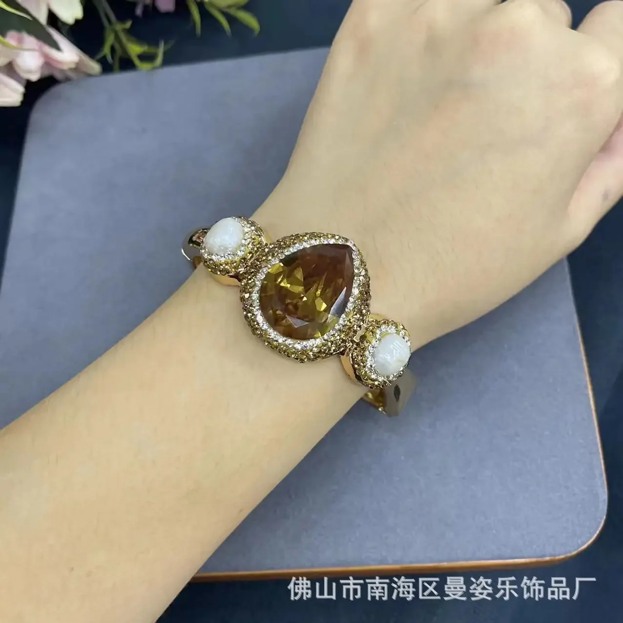 Turkey sultan stone color-changing stone pearl exquisite four-piece set, the new Douyin live broadcast hot-selling natural stone