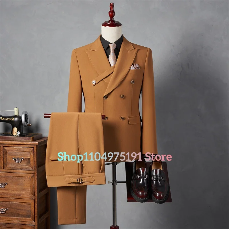 ชุดสูททรงเข้ารูปคุณภาพสูงแบบกระดุมสองแถว ชุดสูทลำลองสำหรับผู้ชายทันสมัย ชุดสูทผู้ชายแบบ 2 ชิ้น (เสื้อสูท+กางเกง) ชุดทักซิโด้สำหรับงานแต่งงาน