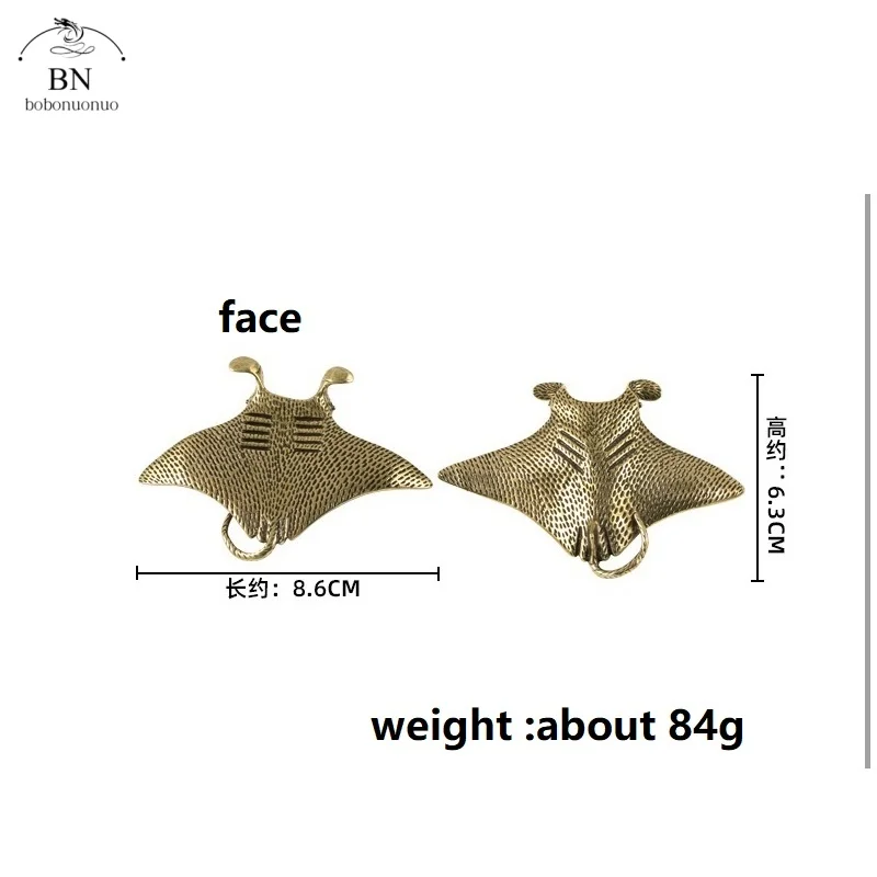 Large Devil Fish Brass Figurines Manta Rays Copper Ornaments Study Desk Decoration Carving Clear Textures of Marine Creatures
