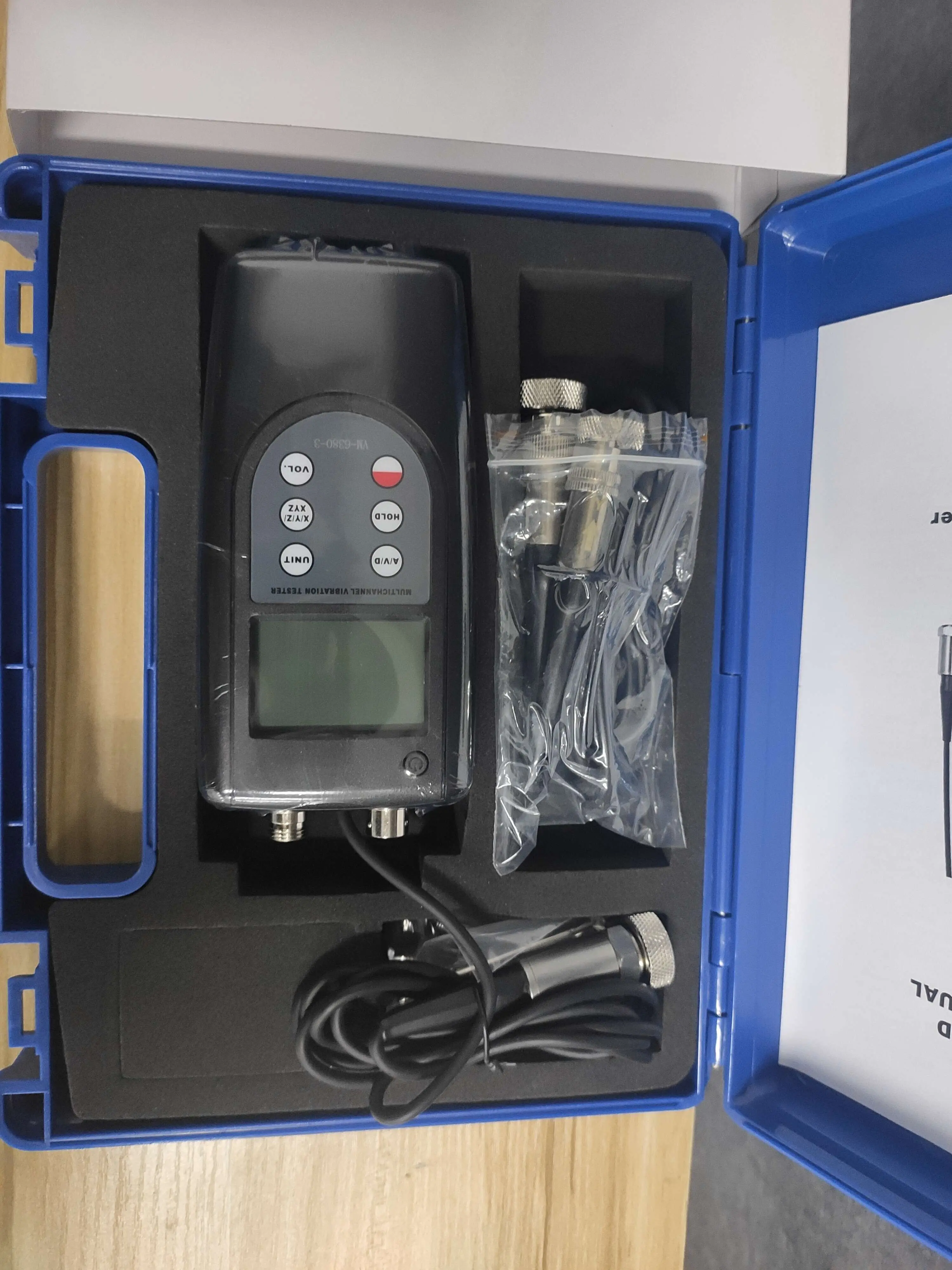 new Portable Handheld Vibrometer Wide Frequency Range Multichannel Vibration Meter USB Communication Interface OEM ABS IP65