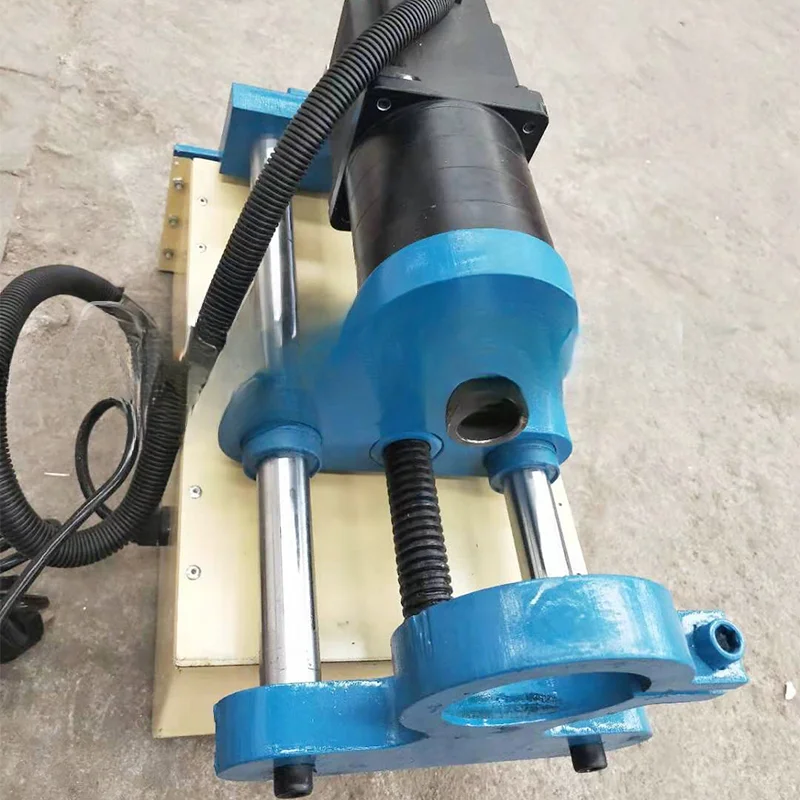 Portable small boring machine, repair shaft hole equipment