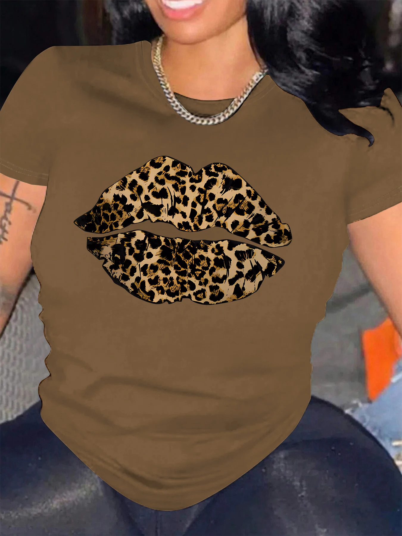 Fashion Leopard Lips Graphic Print T-shirt New Style Short Sleeve Crew Neck Casual Top For Spring & Summer Women\'s Clothing