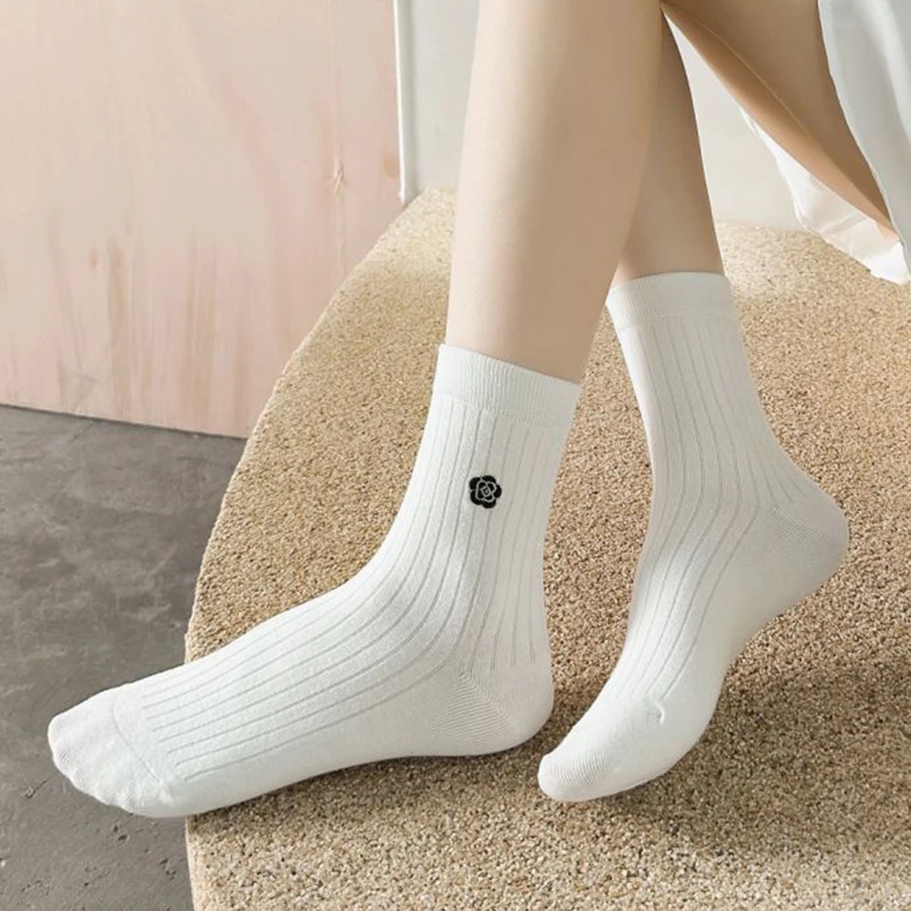 6 Pair Socks Women Luxury Designer Brand Socks Flower Animal Embroidery Korean Style Middle Tube Long Female Skateboard Socken