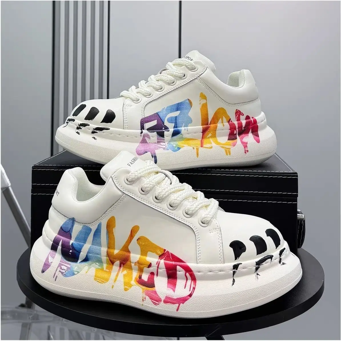 

White PU Leather Man Shoes Original Fashion Graffiti Height Increase Sneakers Male Comfortable Soft Lightweight Platform Shoes