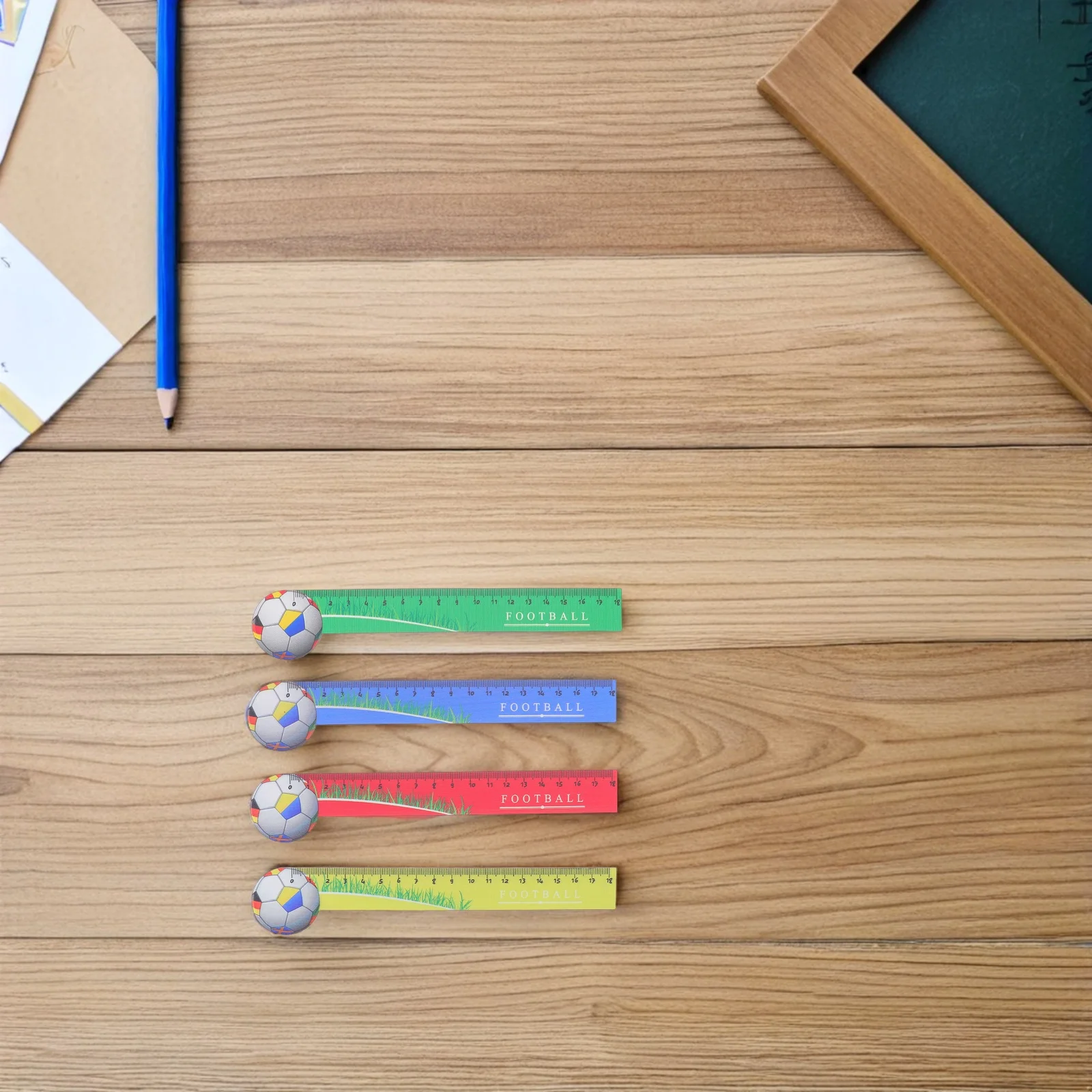 20 Pezzi Righelli Cartoon a Tema Calcio, Righello in Legno 18cm, Materiale Scolastico, Premio per Studenti, Strumento di Apprendimento