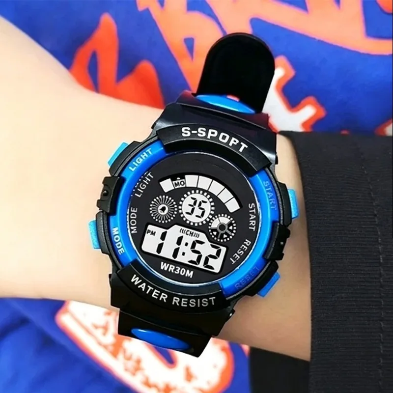 Children's Electronic Watch Boy's Waterproof Multi-functional Nightlight Running Sports Fashoin Colorful Big Screen Watch