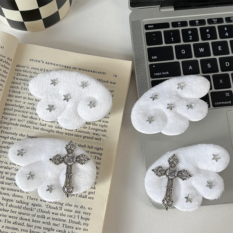 

Y2K Gothic Angel Wings Hair Clip, White Cross & Pearl Design, Edgy Subculture Hair Accessory for Women