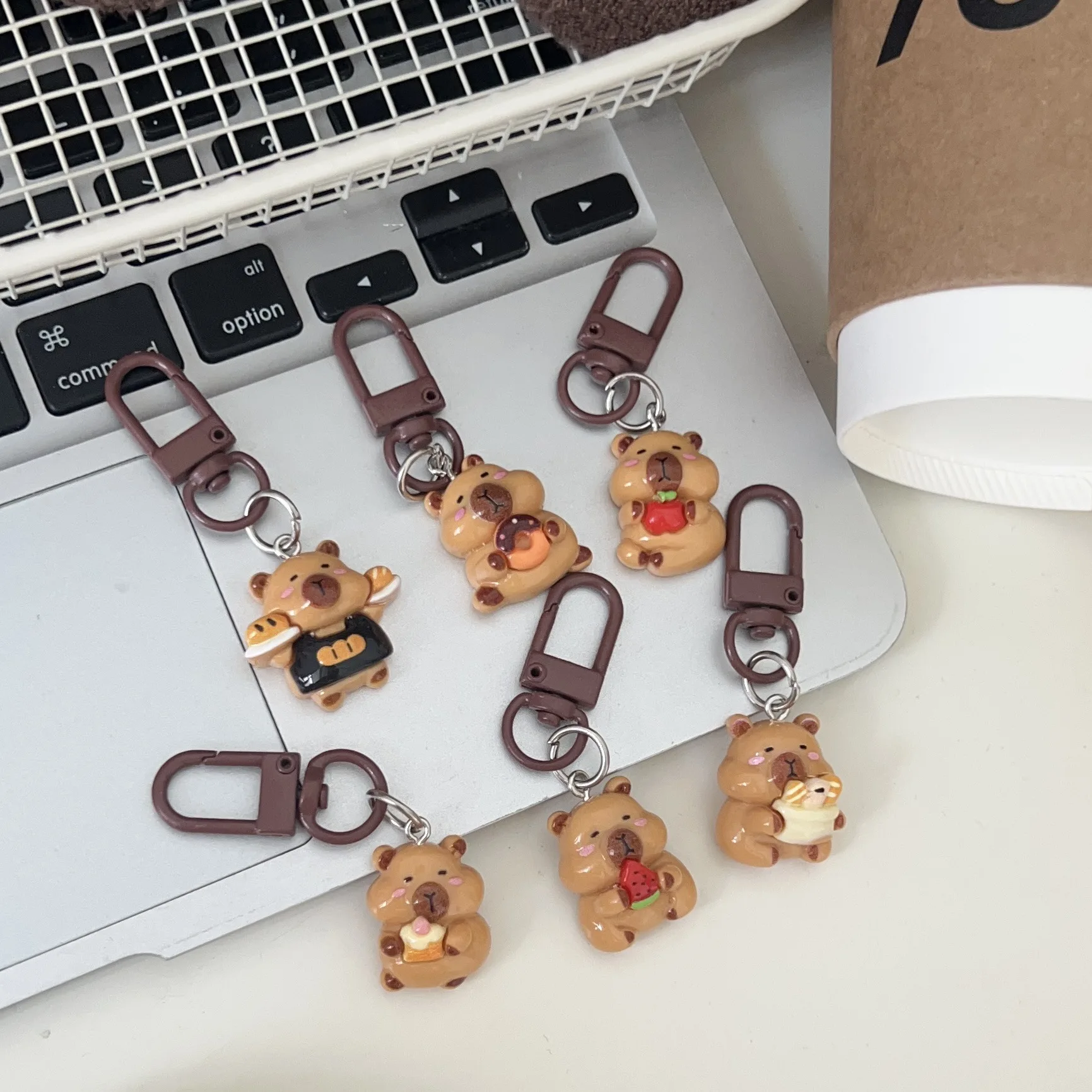 6pcs Cute Capybara Keychain Do - Vintage Fashion Dolls ulasan dan harga