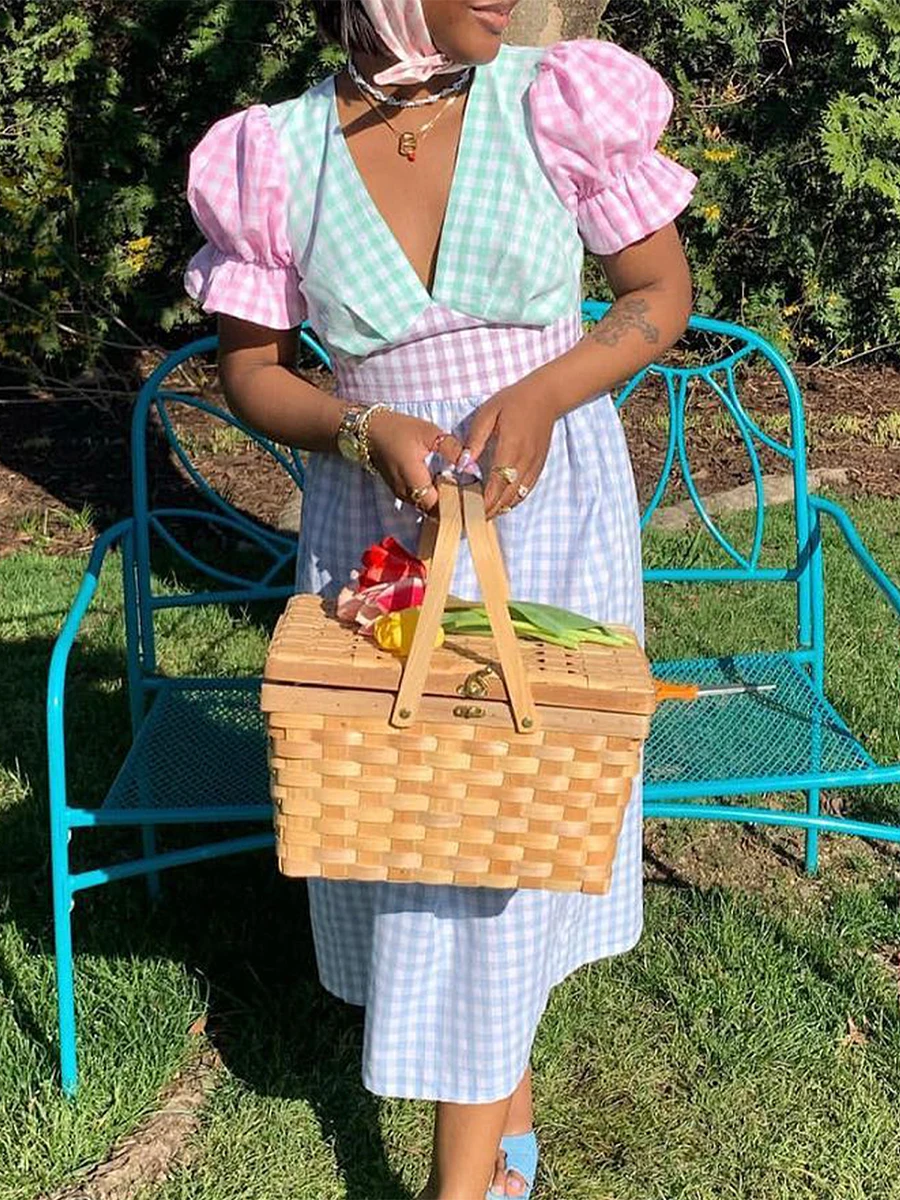 Chic Gingham Boho Short Puff Sleeve Maxi Dress Women Summer Plaid Print V Neck Dress Smocked Ruffle Flowy Beach A line Sundress