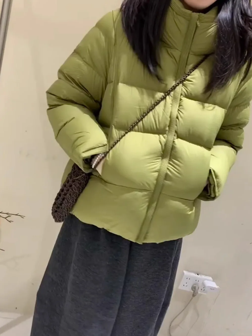 

Fashionable Avocado Green Hooded Warm Cotton Jacket Women's 2025 Winter New Korean Style Versatile Thick Outerwear