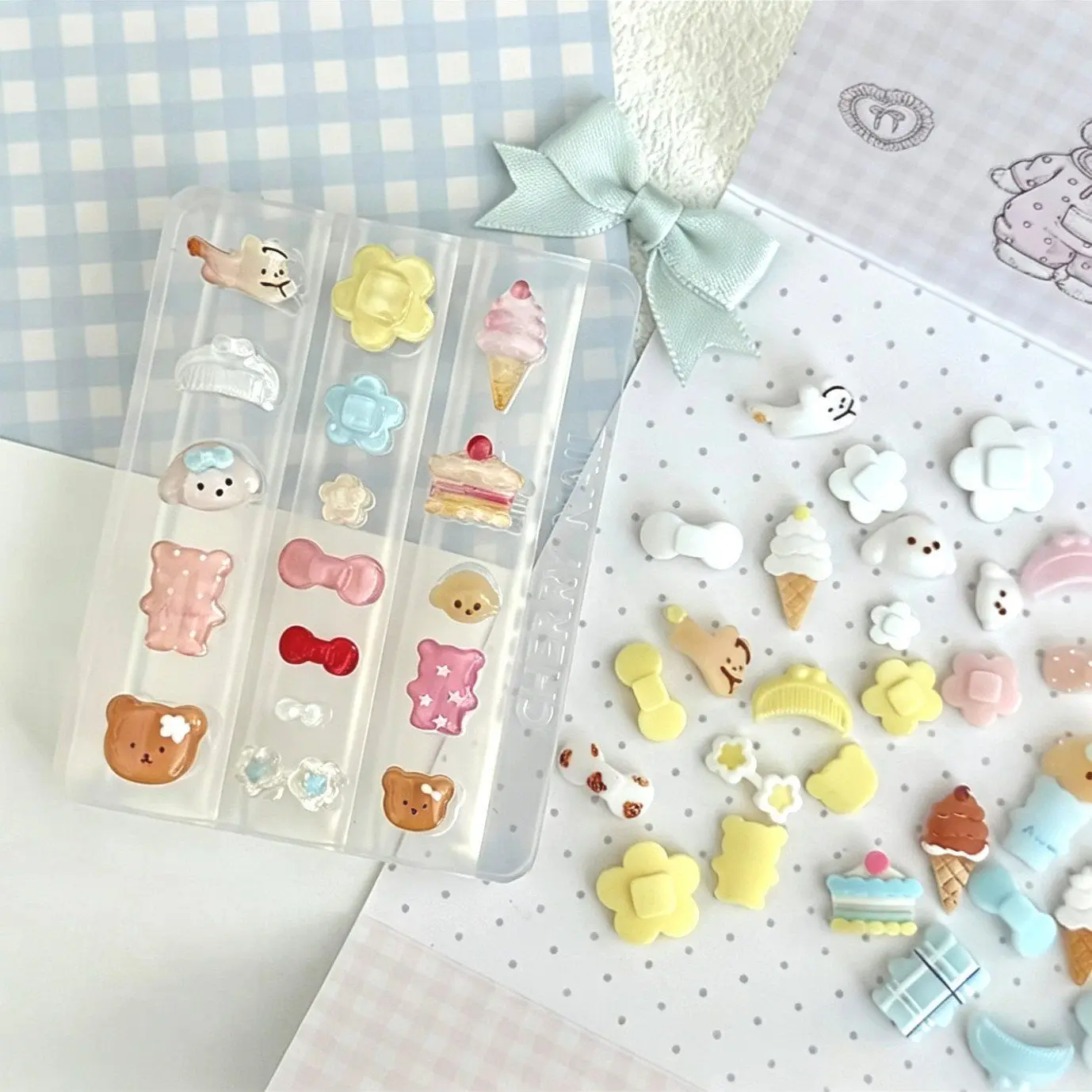 Nail Templates Flower Shaped Little Bear Bow-shaped Decoration Silicone Mold Making Special Nail Art Products New Design Resin