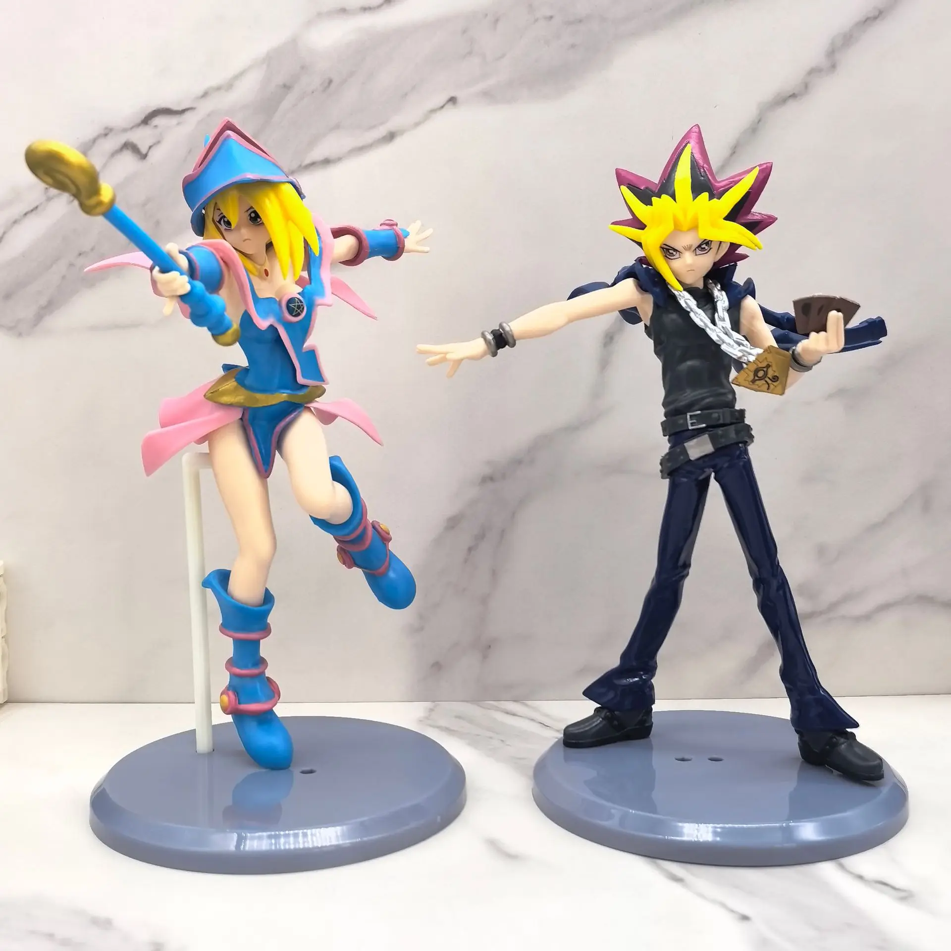 20CM バンダイ アニメゲーム遊☆戯☆王！ デュエルモンスターズ Atem フィギュアバトルライトシリーズダークマジシャンガール模型玩具人形アクションフィギュア