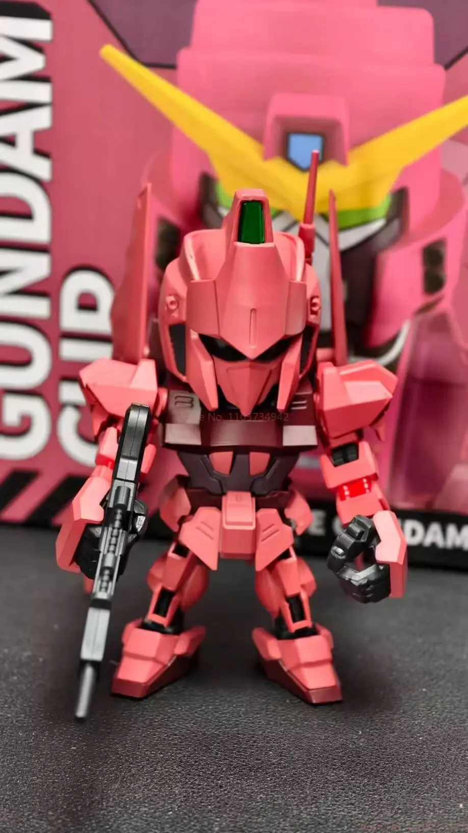 حار بانداي جديد Qmsv سلسلة صغيرة Gundam Char مخصص البدلة المتنقلة صندوق أعمى تحصيل أطقم منمذجة عمل الشكل لعبة هدية عيد ميلاد