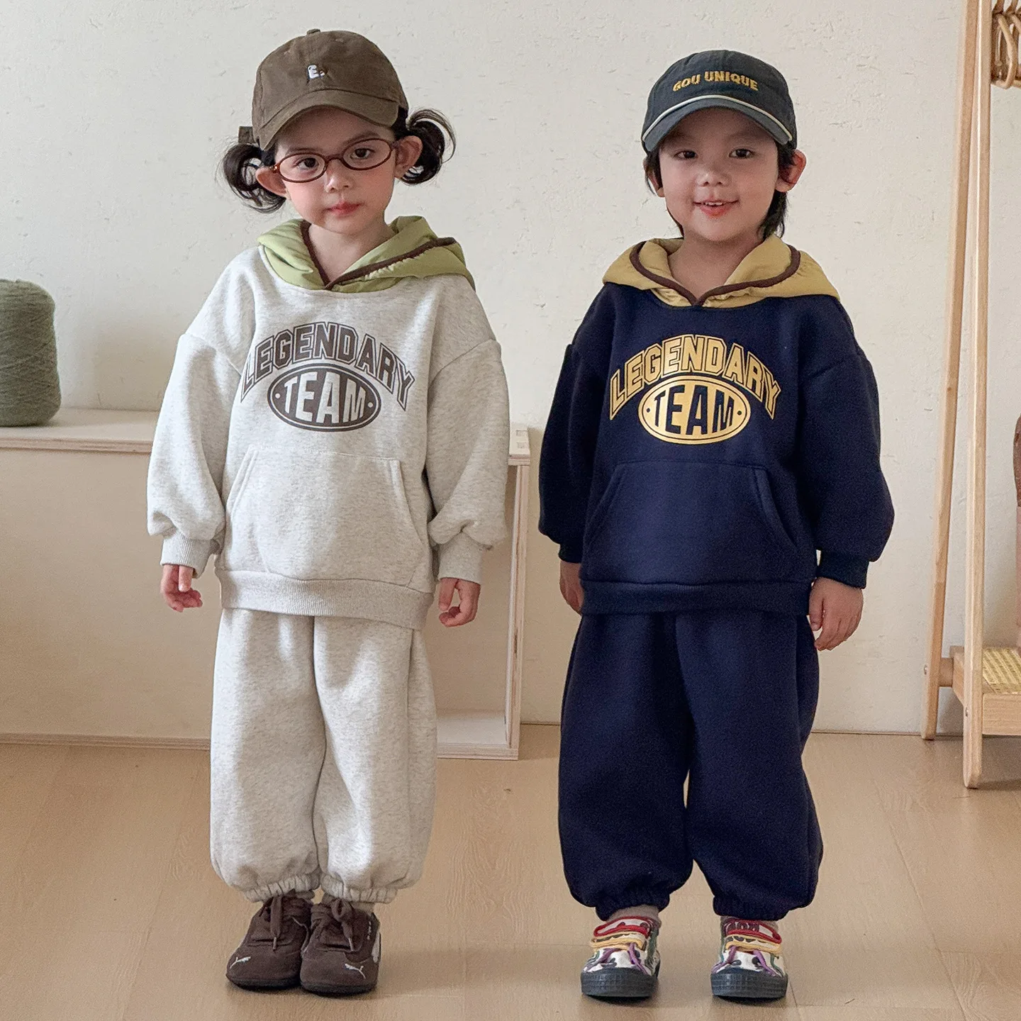 Winter Children Plus Velvet Thick Clothes Set Boys Girls Letter Print Fleece Hooded Sweatshirt 2pcs Suit Kids Outfits 1-8 Years