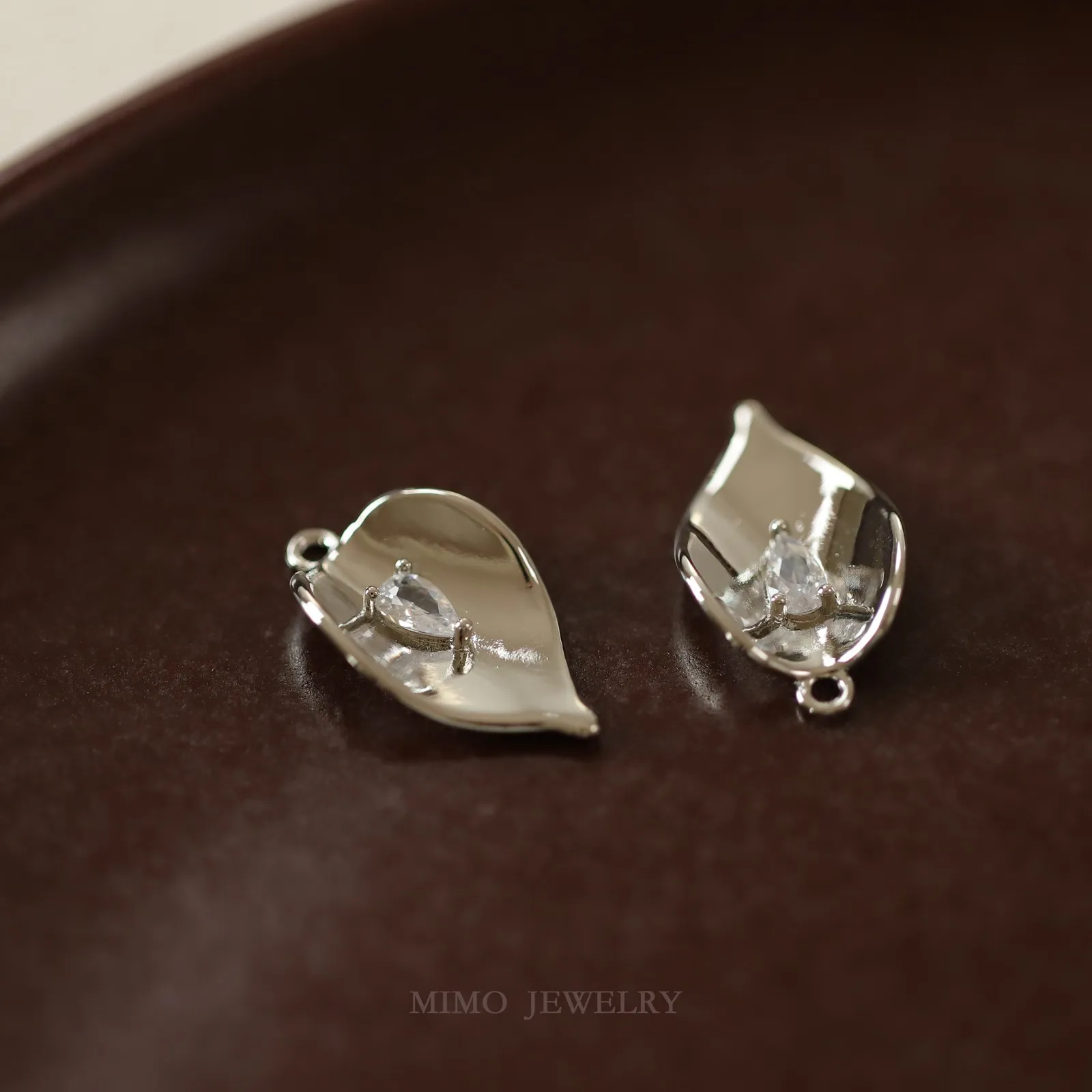 

Минимально изогнутые капли воды, циркон, форма листа, подвески, подвески, принадлежности для подвесок, сделай сам, ручная латунь, позолоченные аксессуары 20*12 мм