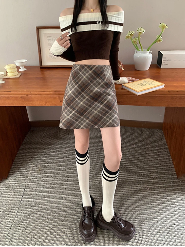 Autumn Winter Women Korean Fashion Preppy Style Aesthetic High Waist A-line Mini Woolen Plaid Skirt Maillard High Street Elegant