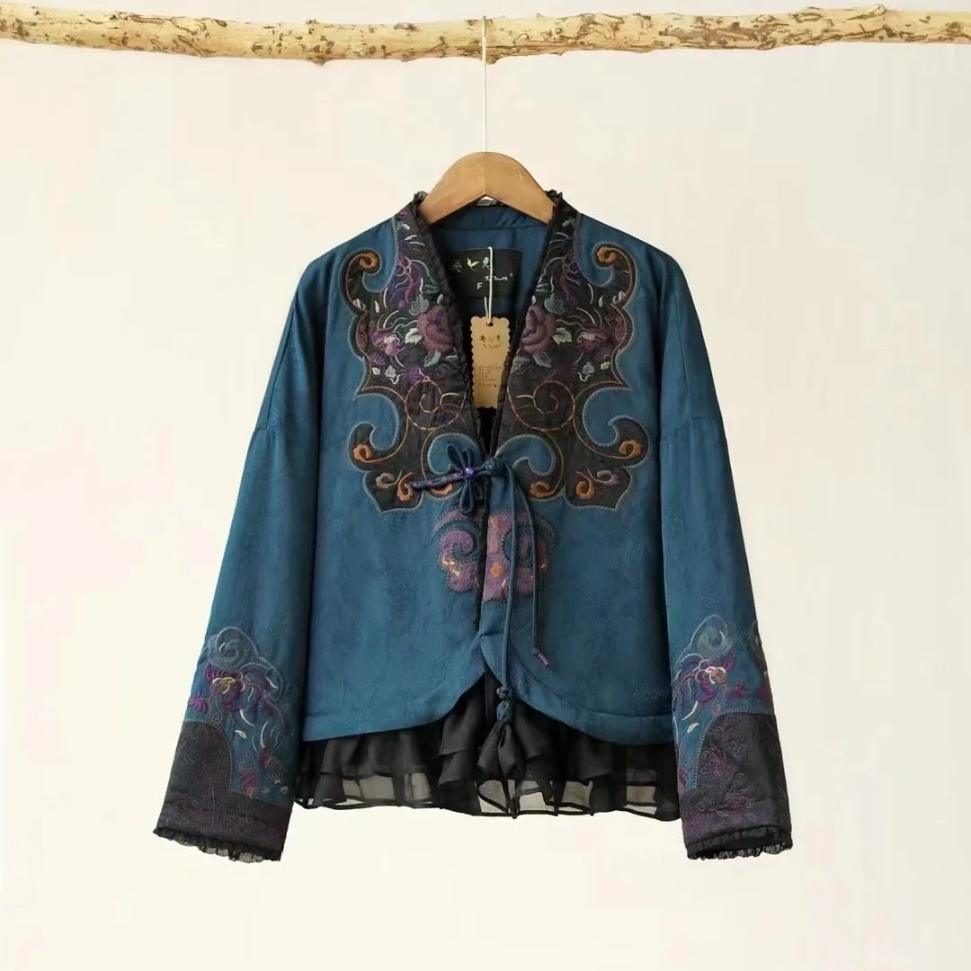 Cappotto invernale giacca da donna Ricamo Stile etnico Giacca trapuntata blu da donna imbottita Cappotto corto Giacche calde con bordo in pizzo vintage