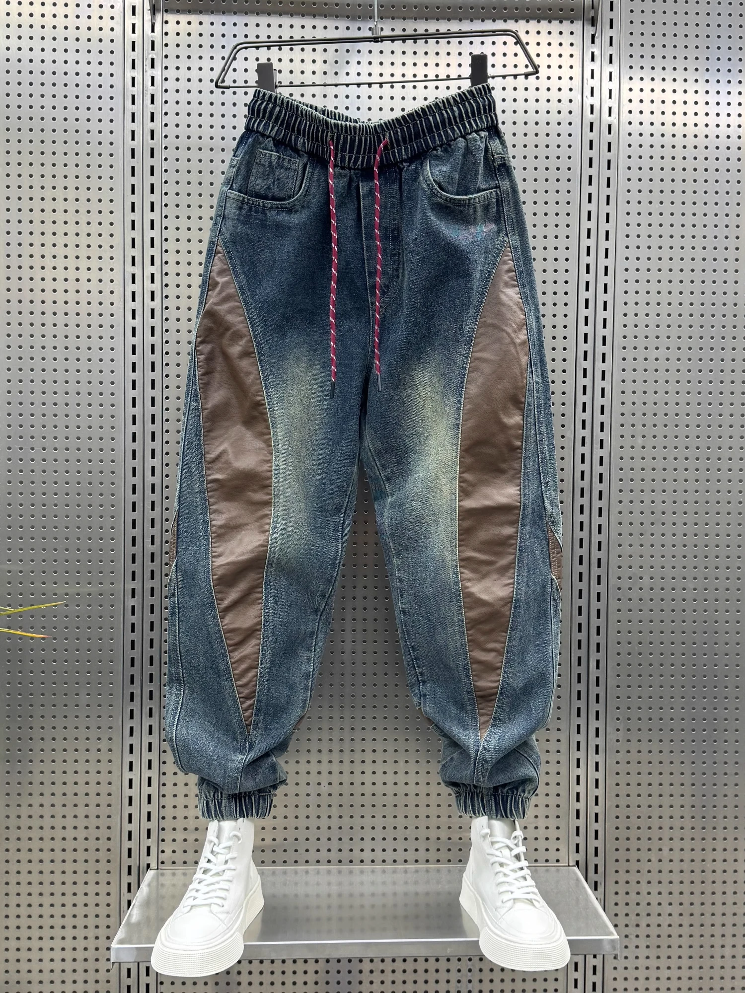 

Мужские джинсы большого размера в стиле Харадзюку, с эффектом потертости, пэчворк, цветные, свободного кроя, с отворотами, повседневные, прямые брюки