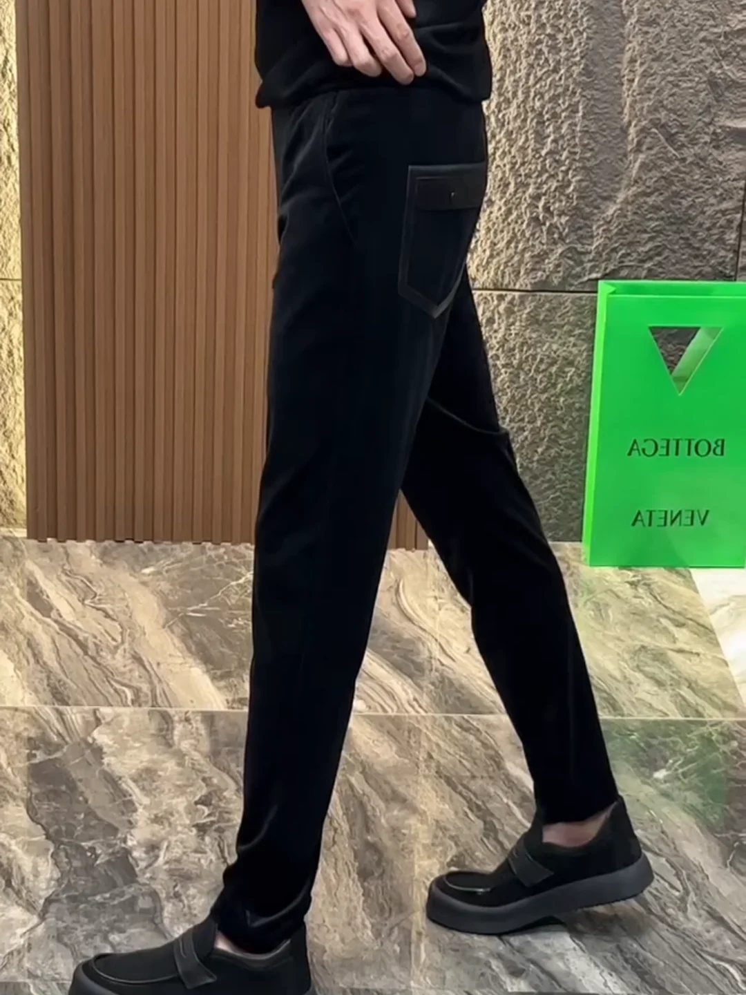 

Мужские бархатные повседневные брюки с прямыми штанинами, удобные модные универсальные модные элитные деловые брюки на осень-зиму, европейские товары