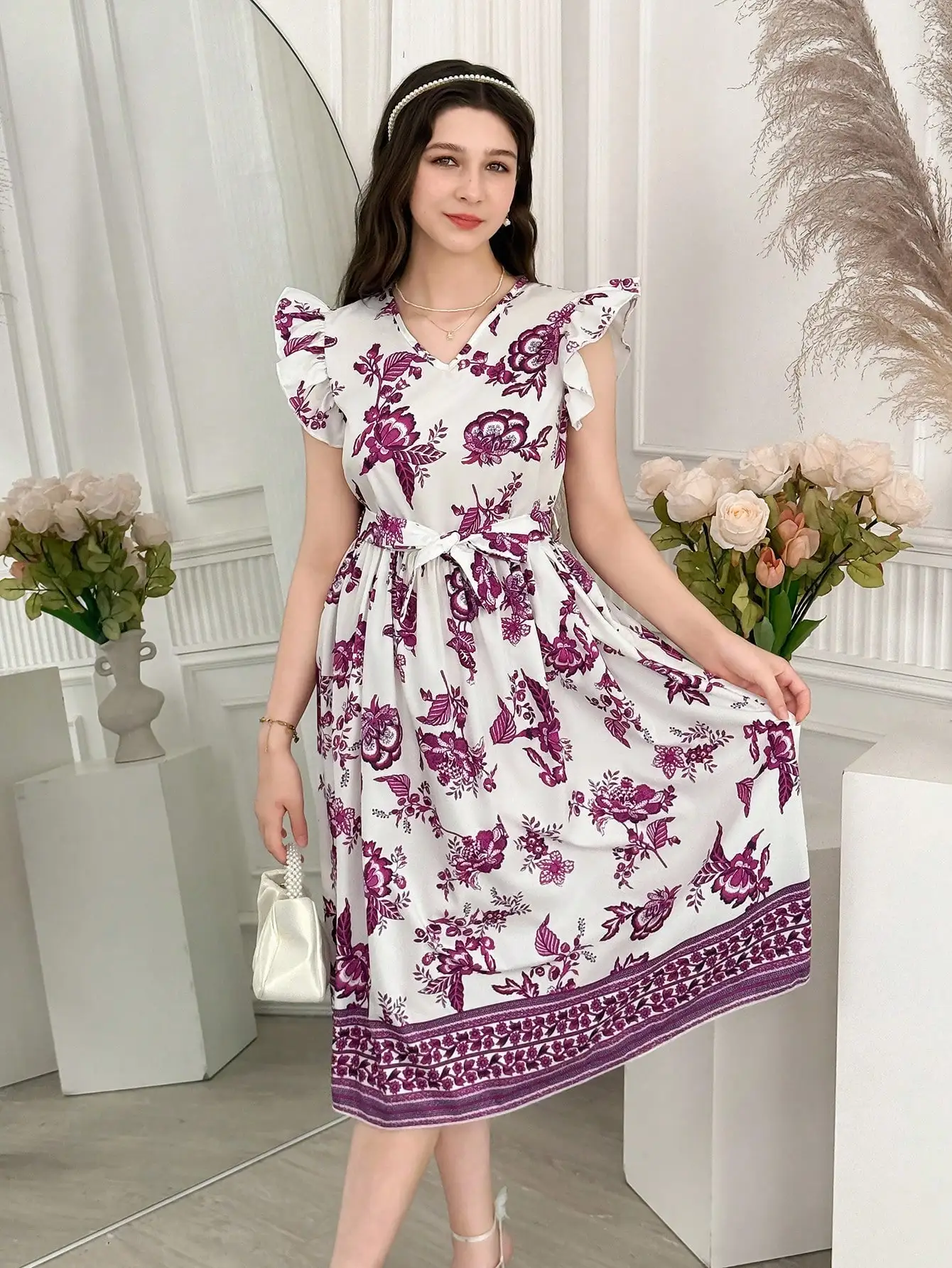 

Женское элегантное летнее платье с цветочным принтом, V-образным вырезом, рукавами-крылышками и завязками на талии, А-силуэт
