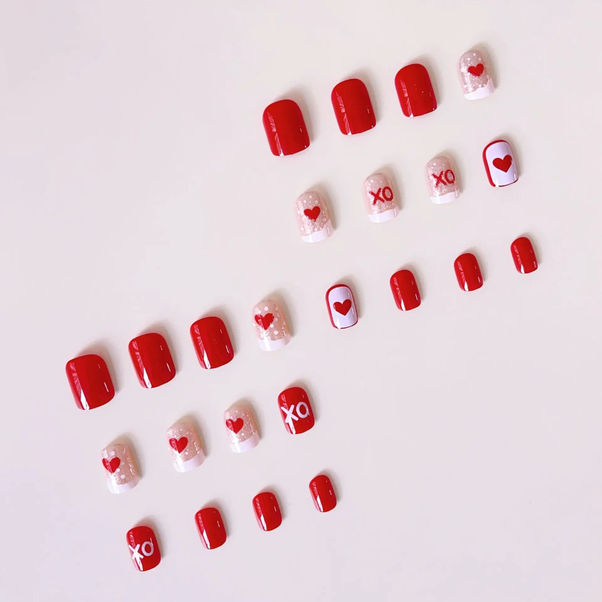 Sweet Girls Pink Fake Nails Short Square Valentine's Day Press On Nails Love Heart/Dot Printed Glossy Sequins False Nails Art