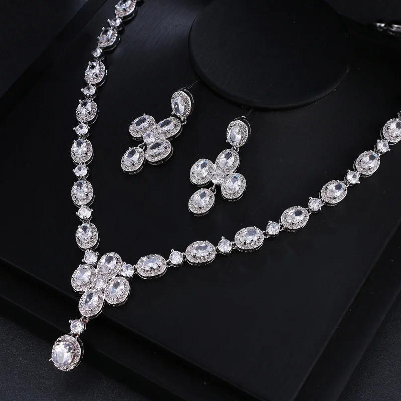ensemble-de-bijoux-de-mariee-de-luxe-collier-et-boucles-d'oreilles-ovales-sertis-de-zirconiums-cubiques-etincelants-accessoires-de-mariage-elegants