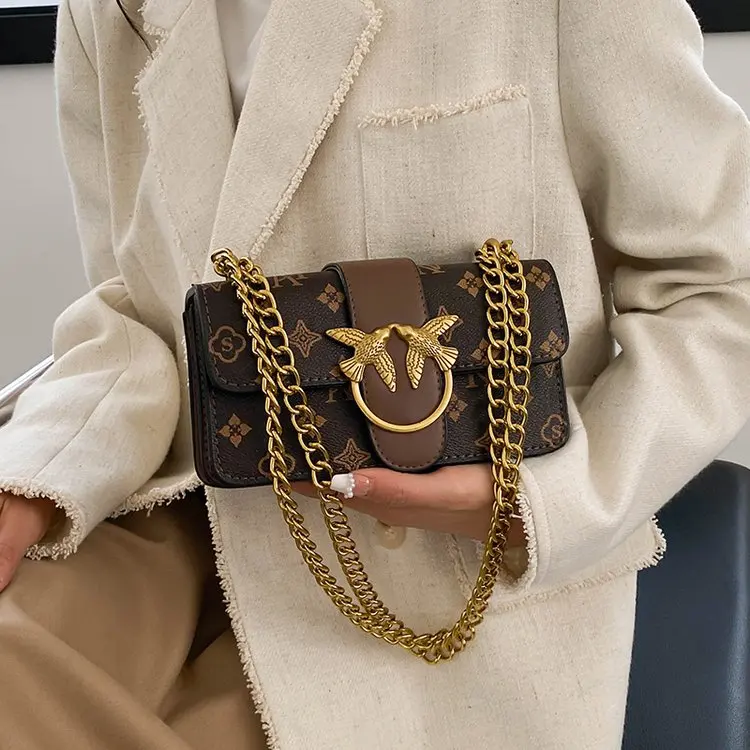 

Curated Structured Box Bag, Premium Chain Strap Purse, European Style Crossbody Bag, Exclusive Retro Shoulder Bag