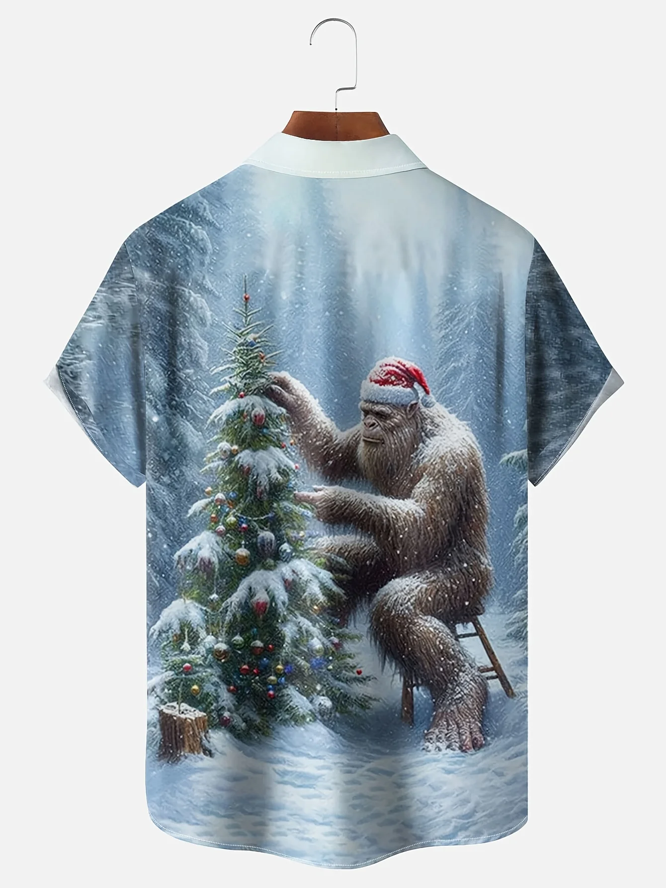 Men Christmas Bigfoot Decorate Xmas Tree Print Short Sleeve Shirt Lapel Collar Holiday Party Casual Tops