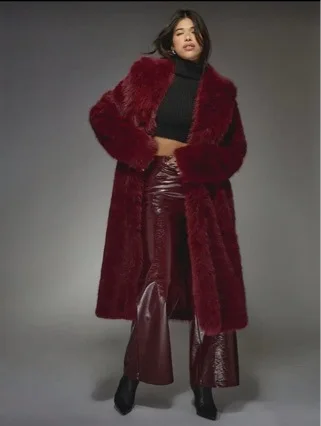 Temperament High-Quality Fur Coat for Women Winter Thickened Plush Fur Collar Imitating Fox Fur Loose Long Jacket Style