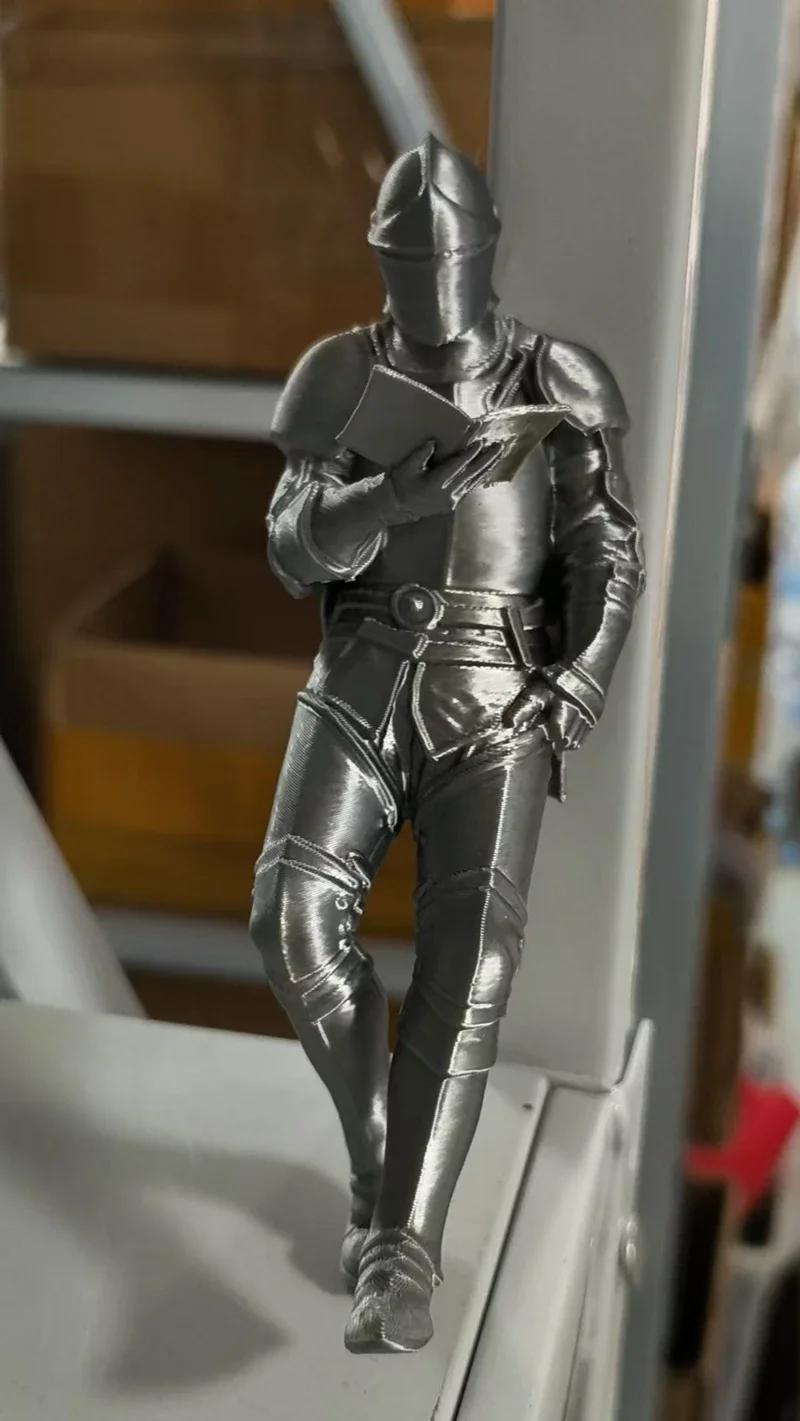 Mittelalterlicher Ritter Buchnische Gepanzerte Buchliebhaber-Figur Fantasy-Bücherregal-Dekoration Einzigartiges Geschenk für Leser – Detail 2
