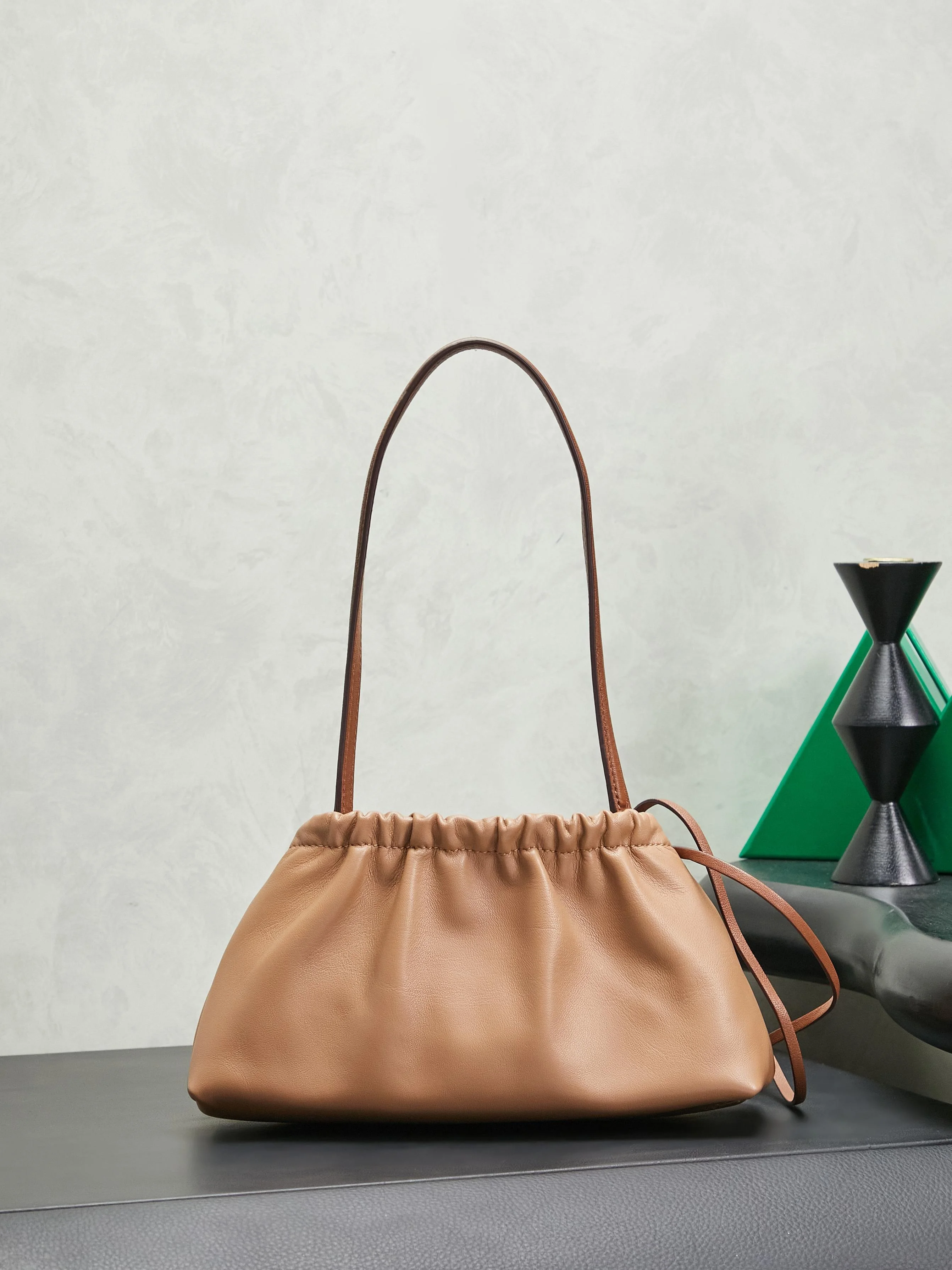 Niche Women's Messenger Bag  Cloud bag  2026 New Style Bag  Underarm Bag  Bumpling Bag