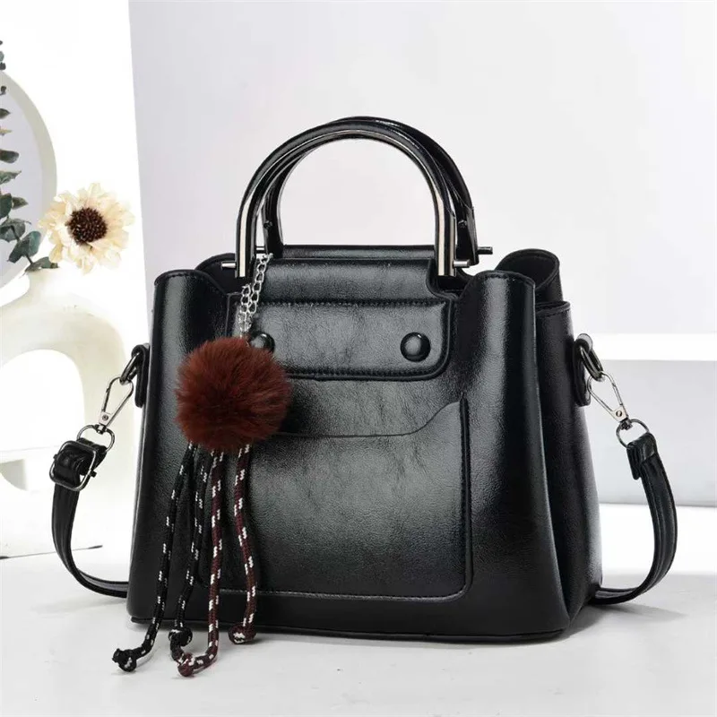 New fashionable and popular wrist foreign style pendant portable bucket bag high quality shoulder messenger women's bag large