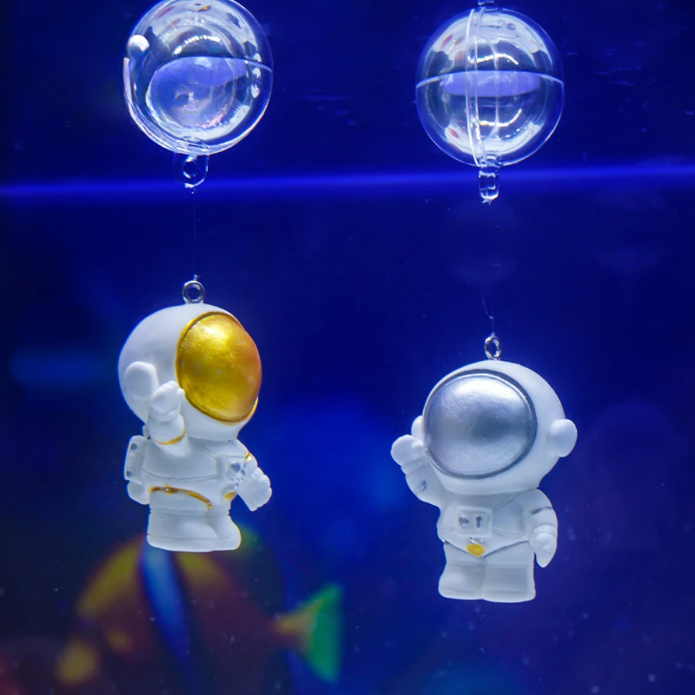 1 adet Sevimli Astronot Tankları Dekor Simüle Yüzen Denizkızı akvaryum balık tankı Dekorasyon Kiki Kolye Akvaryum Aksesuarları