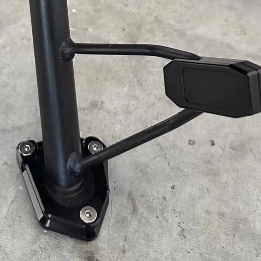 675 SR SRR 675 NK For CFMOTO 675SR 675SR-R 675NK 2024 2025 2026 Motorcycle CNC Kickstand Sidestand Stand Extension Enlarger Pad