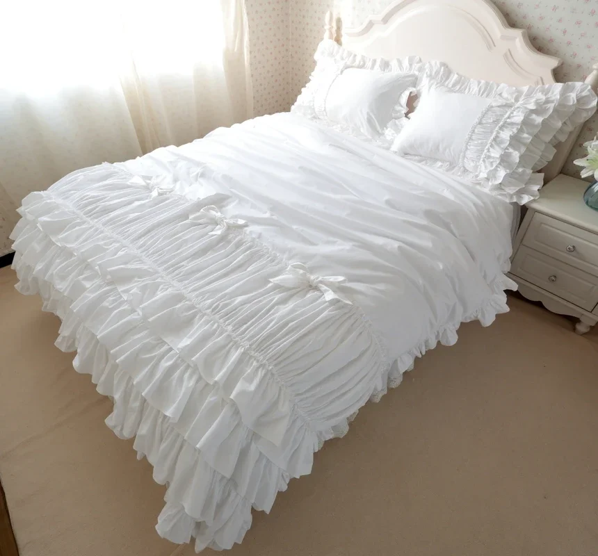 Top Luxury bedding set wedding decoration textile quality satin cotton cake layers duvet cover ruffle lace bed sheet set wrinkle