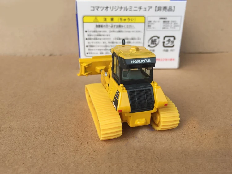 1:87 Komatsu D61PXi-23 Bulldozer Alloy Engineering Vehicle Model Gifts Souvenir Toys