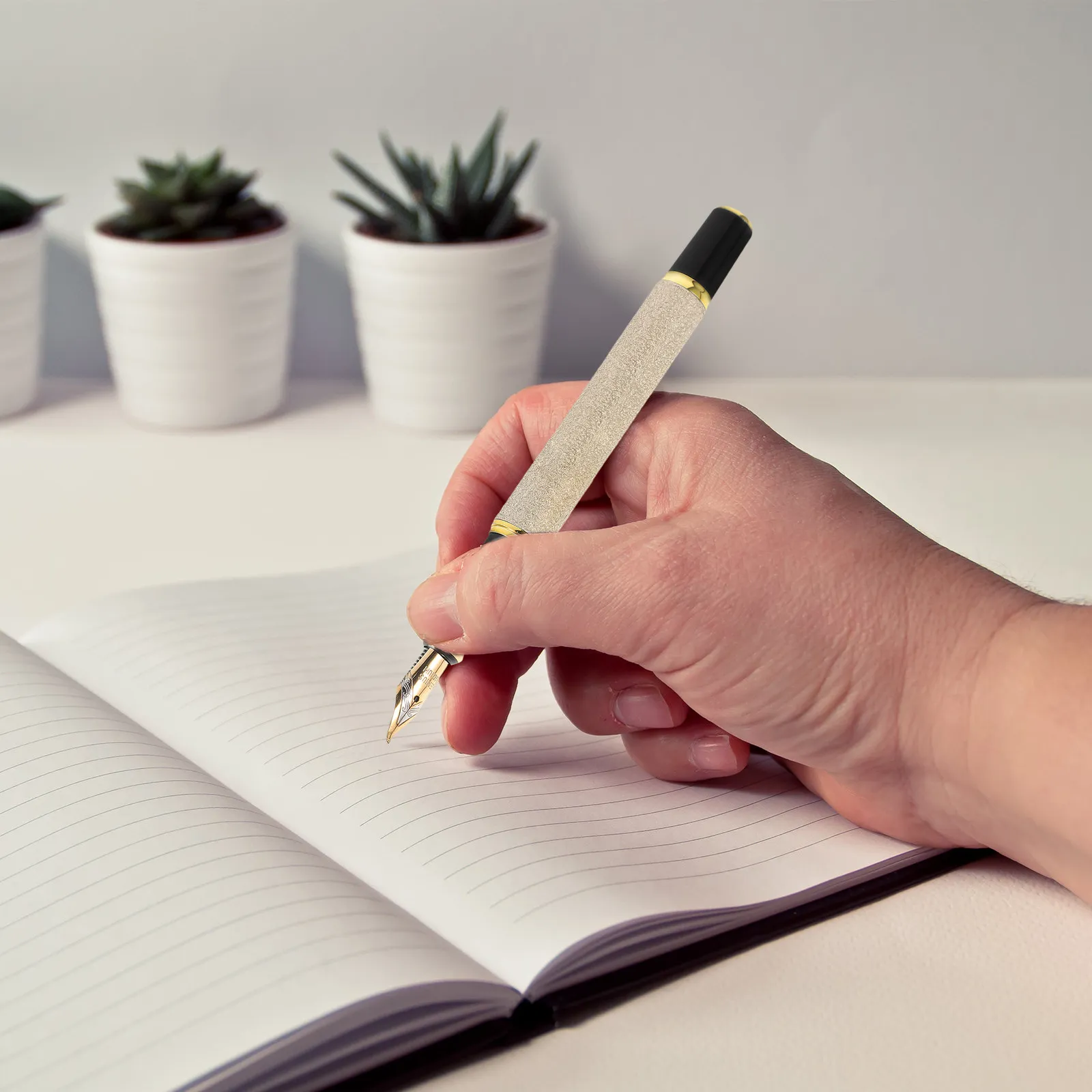 

Metal Fountain Pen Smooth Writing Large Capacity Iron Body for Students Teachers Office Calligraphy Drawing Pen