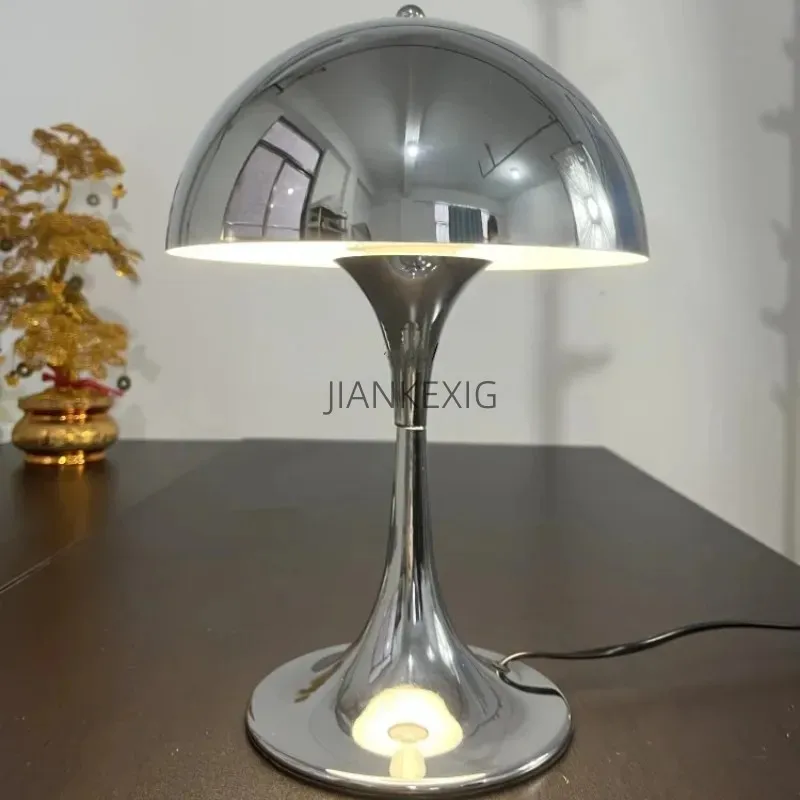 Italian Art Simple Design Room Decor Study Bedroom Bedside Decoration High-end Mushroom Table Lamp Atmospheric Eye Protection