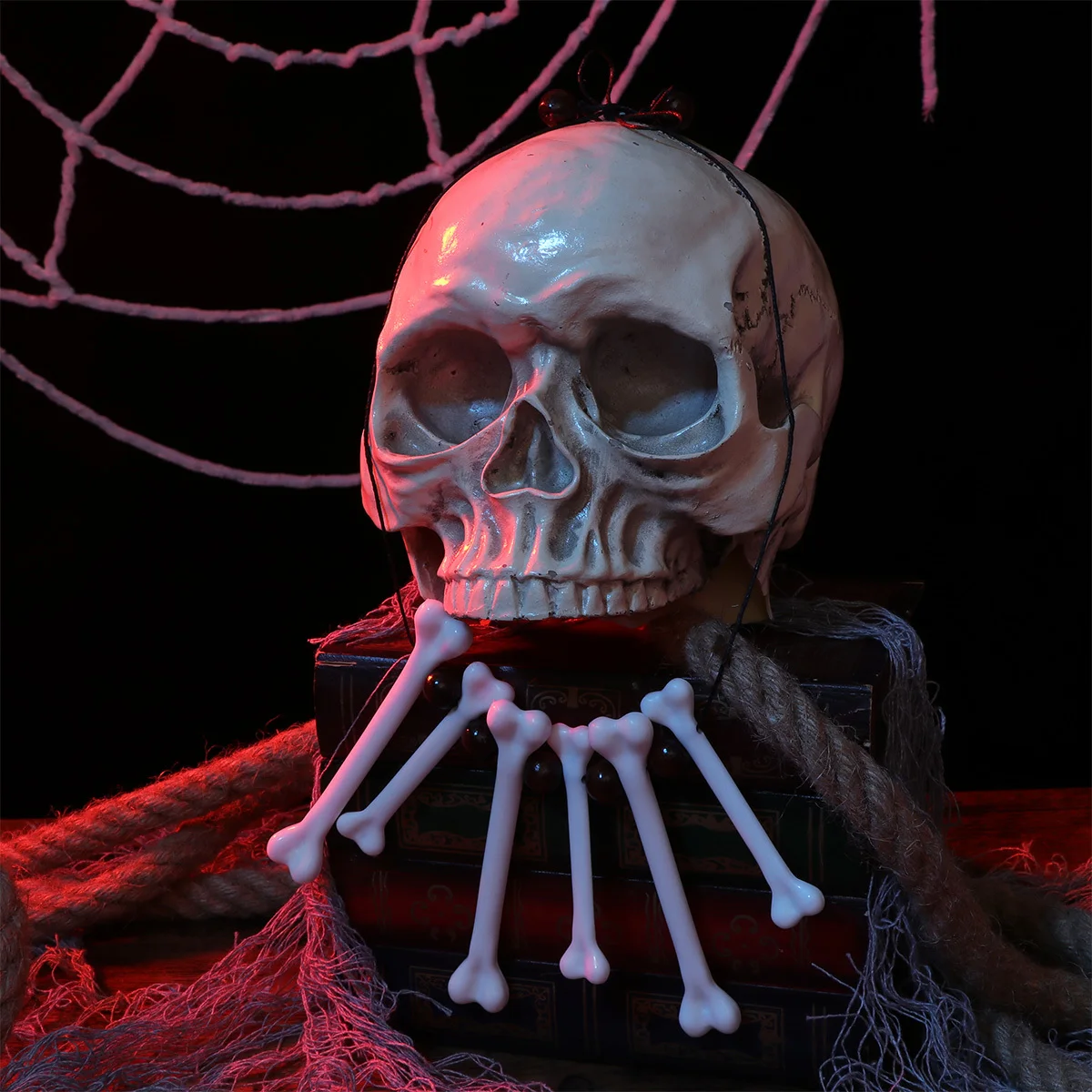 

2Pcs Halloween Simulation Bone Necklace Durable Material Unique Design Pendant Chain Choker Perfect for Gifts and Party Wear